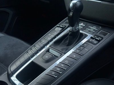 2017 Porsche MACAN — миниатюра 39