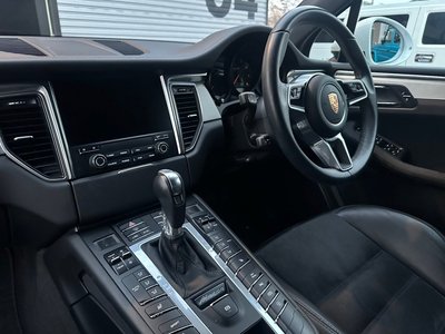 2017 Porsche MACAN — миниатюра 33