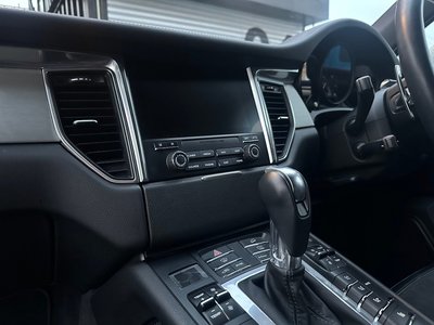 2017 Porsche MACAN — миниатюра 35