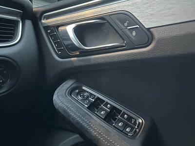 2017 Porsche MACAN — миниатюра 52