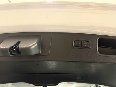 2017 Porsche MACAN — миниатюра 83