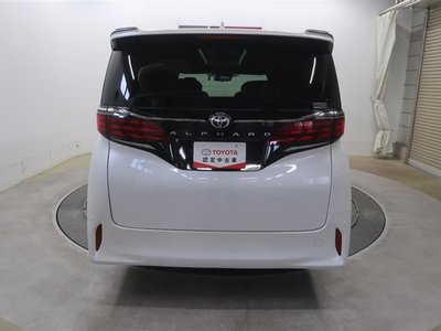 صورة 13 لـ 2023 Toyota ALPHARD