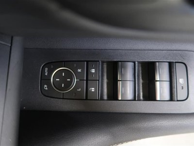 صورة 29 لـ 2023 Toyota ALPHARD