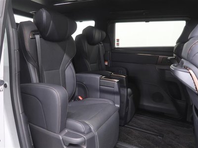 صورة 21 لـ 2023 Toyota ALPHARD