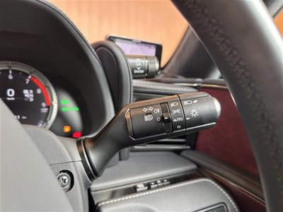 صورة 22 لـ 2017 Lexus LC