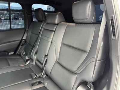 2024 Toyota LAND CRUISER 300 thumbnail 50