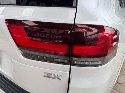 2024 Toyota LAND CRUISER 300 thumbnail 68