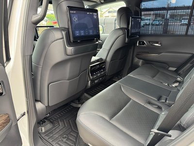 2024 Toyota LAND CRUISER 300 thumbnail 48