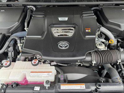 2024 Toyota LAND CRUISER 300 thumbnail 39