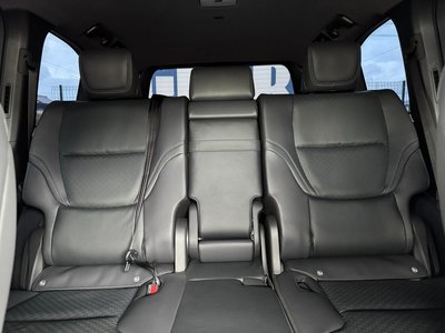 2024 Toyota LAND CRUISER 300 thumbnail 35