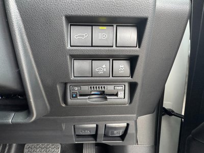 2024 Toyota LAND CRUISER 300 thumbnail 21