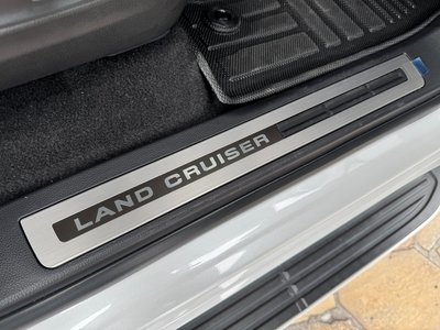 2024 Toyota LAND CRUISER 300 thumbnail 24