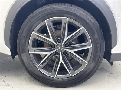 2025 Lexus LBX thumbnail 40