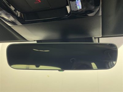 2025 Lexus LBX thumbnail 17
