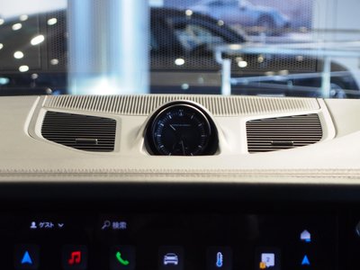 2024 Porsche CAYENNE thumbnail 45