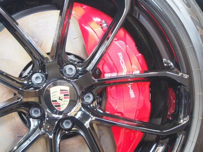 2024 Porsche CAYENNE photo 15
