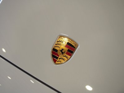 2024 Porsche CAYENNE thumbnail 18