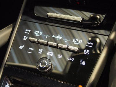 2024 Porsche CAYENNE thumbnail 70