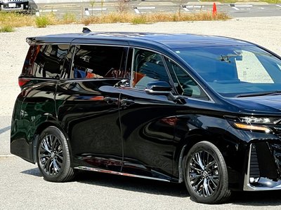 2024 Toyota VELLFIRE photo 8