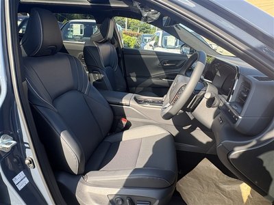 صورة 16 لـ 2026 Toyota CROWN ESTATE