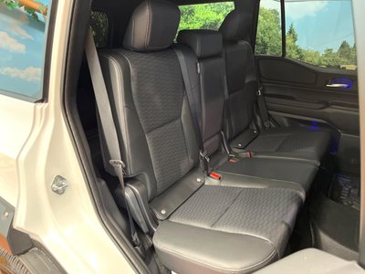صورة 11 لـ 2025 Toyota LAND CRUISER 250