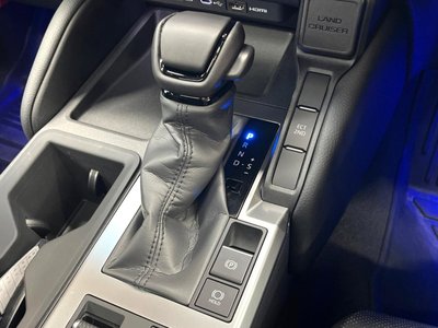 صورة 54 لـ 2025 Toyota LAND CRUISER 250