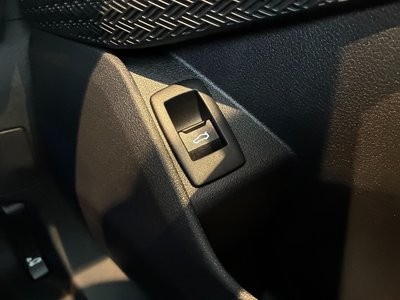 2026 BMW X1 thumbnail 17