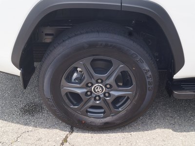 صورة 11 لـ 2024 Toyota LAND CRUISER 300