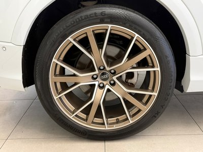 2023 AUDI Q8 thumbnail 30