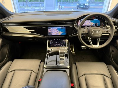 2023 AUDI Q8 photo 3