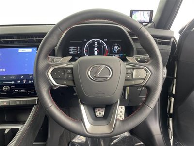 صورة 29 لـ 2025 Lexus LBX