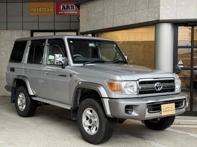 2015 Toyota LAND CRUISER 70 — миниатюра 2