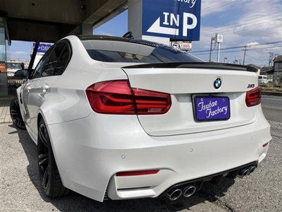 2016 BMW M3 SEDAN thumbnail 18