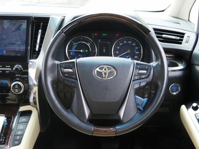 2020 Toyota ALPHARD — фото 35