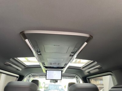 2025 Toyota ALPHARD — фото 13
