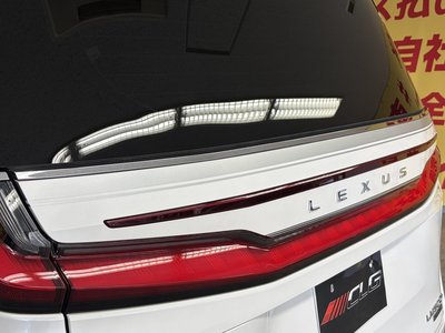 2024 Lexus LM thumbnail 91