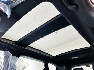 2025 Toyota CROWN ESTATE — миниатюра 12