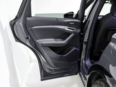 صورة مصغرة 46 لـ 2025 AUDI Q6 E-TRON