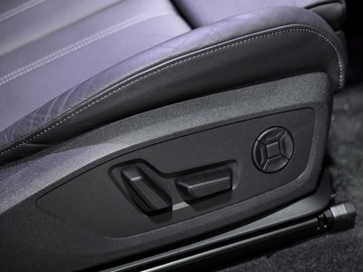 صورة مصغرة 43 لـ 2025 AUDI Q6 E-TRON