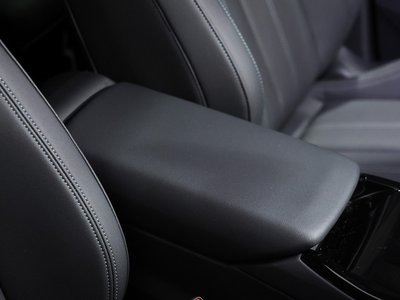 صورة مصغرة 40 لـ 2025 AUDI Q6 E-TRON