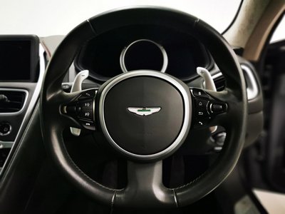 صورة مصغرة 11 لـ 2018 Aston Martin DB11