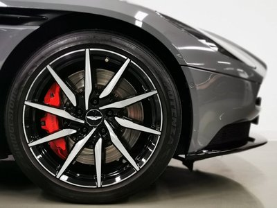 صورة مصغرة 5 لـ 2018 Aston Martin DB11