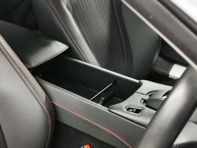 صورة مصغرة 18 لـ 2018 Aston Martin DB11