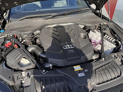 صورة مصغرة 31 لـ 2025 AUDI A8