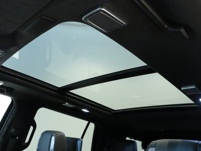 صورة مصغرة 58 لـ 2024 Cadillac ESCALADE