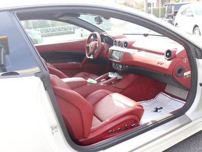 2013 Ferrari FF 照片 25