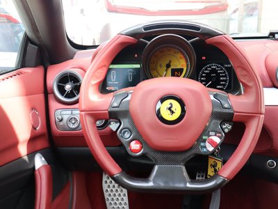 2013 Ferrari FF 照片 12
