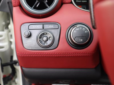 2013 Ferrari FF 照片 16