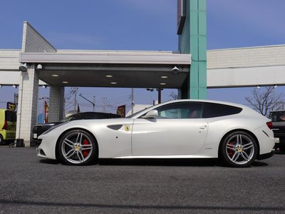 2013 Ferrari FF 照片 32