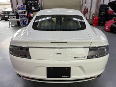 صورة 9 لـ 2011 Aston Martin RAPIDE
